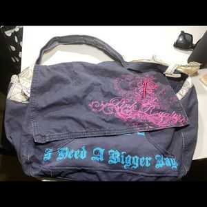 Vintage Pink messenger style bag.
